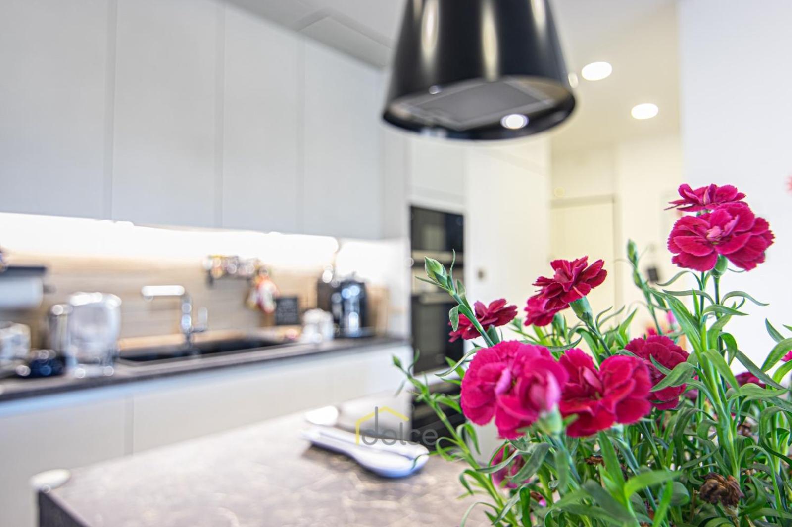 Jn House Apartment เจนัว ภายนอก รูปภาพ